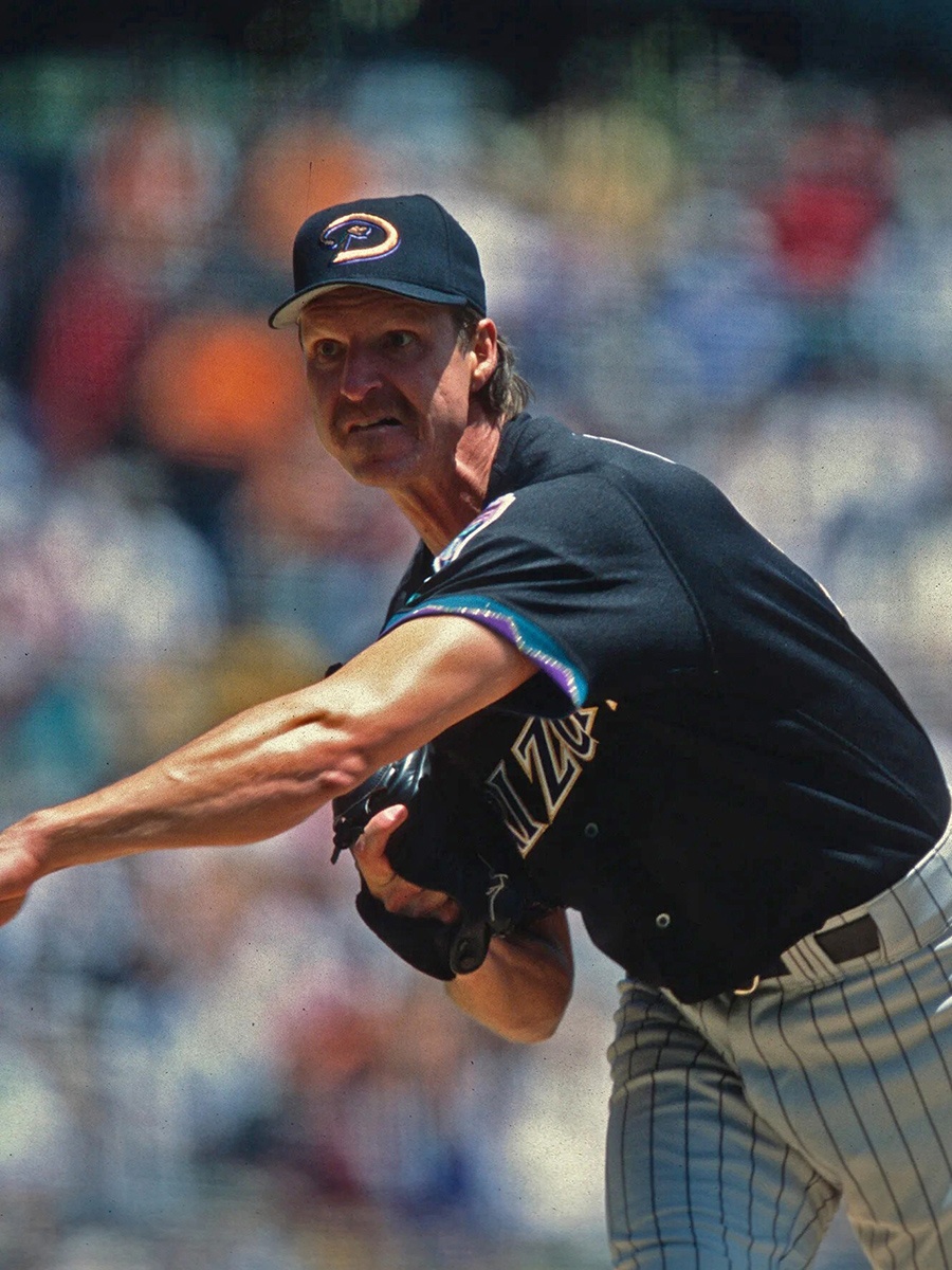Arizona Diamondbacks — player action photograph
