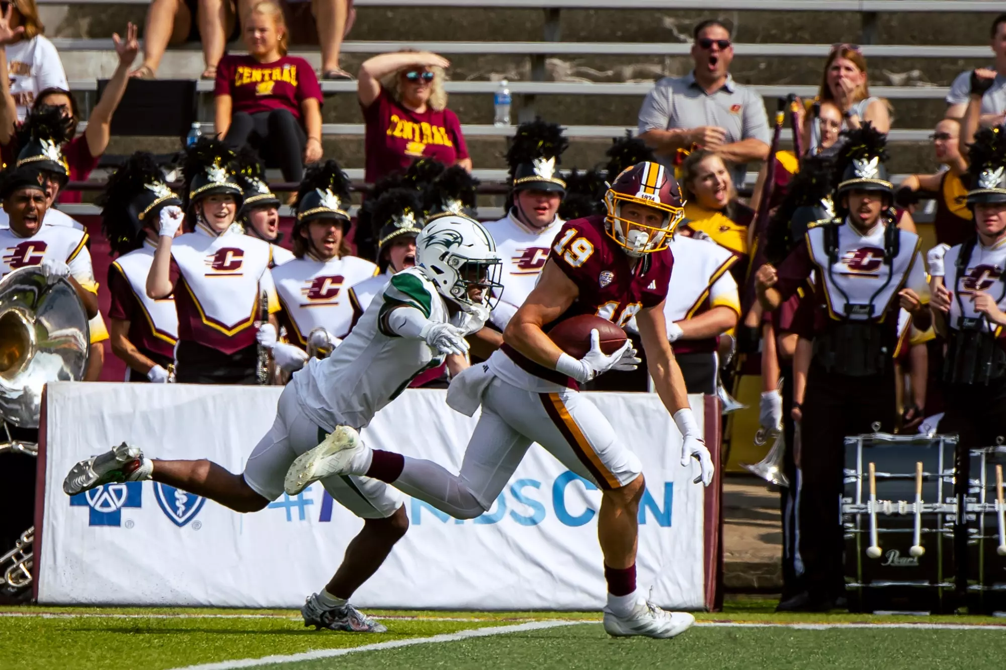 Central Michigan Chippewas — player action photograph
