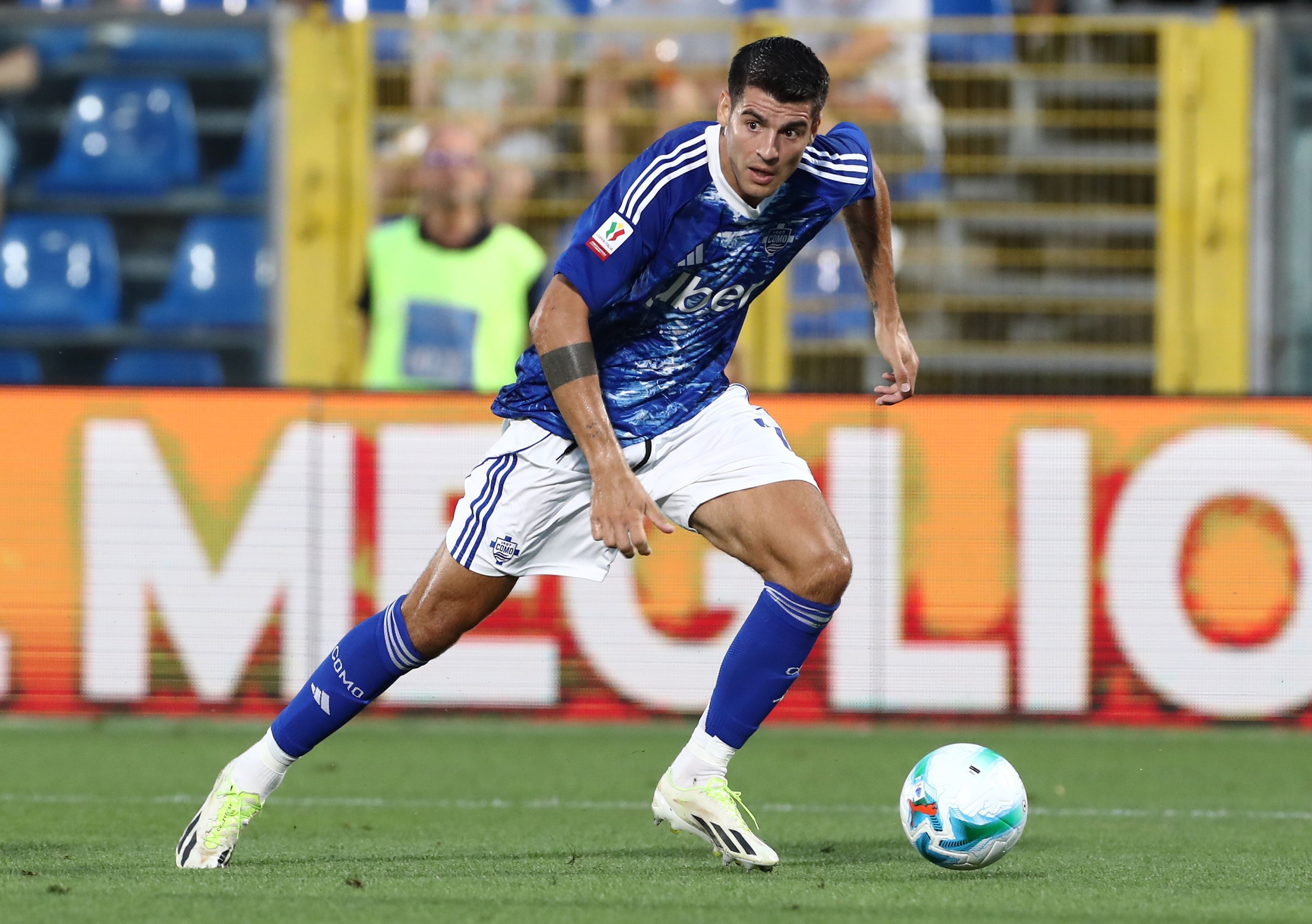 Como — player action photograph