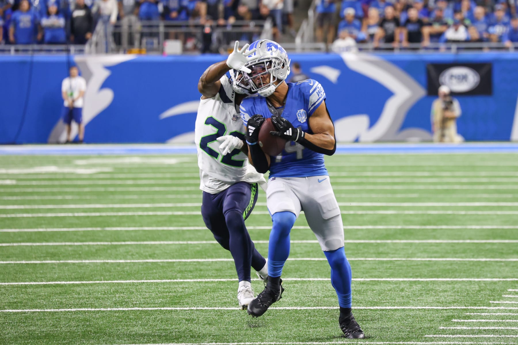 Detroit Lions — player action photograph