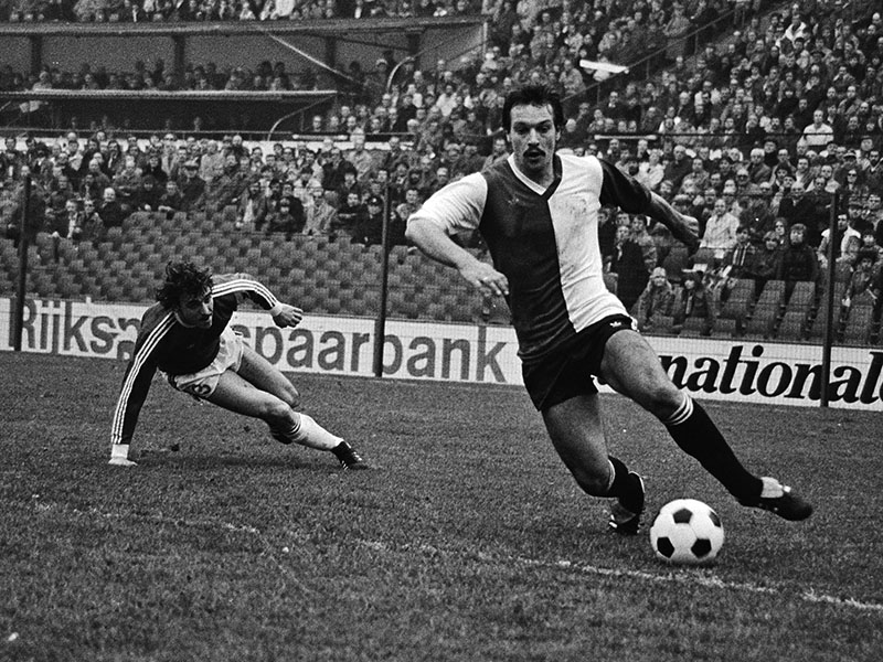 Feyenoord Rotterdam — player action photograph