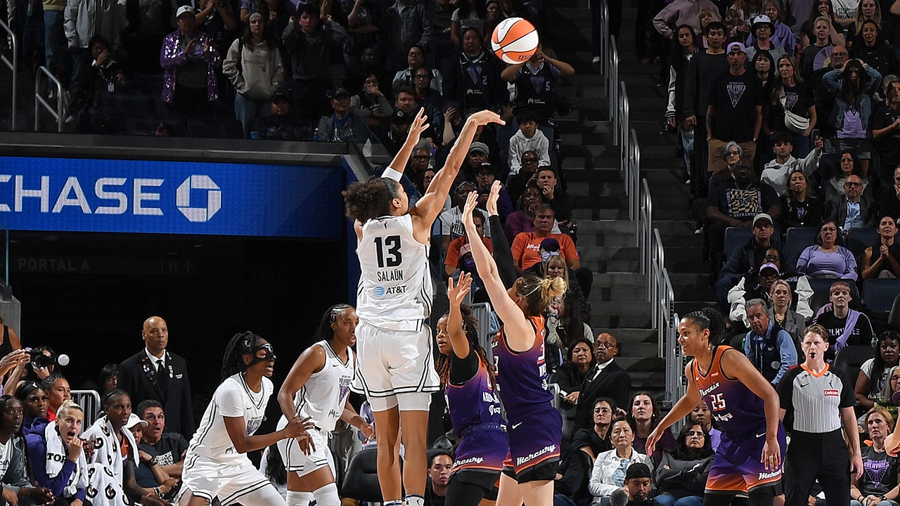 Golden State Valkyries — player action photograph