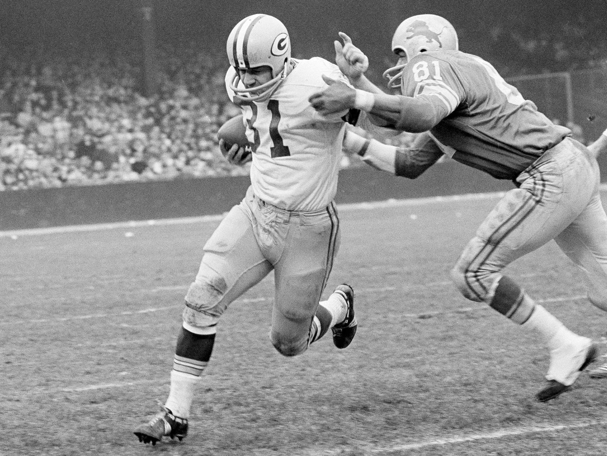 Green Bay Packers — player action photograph