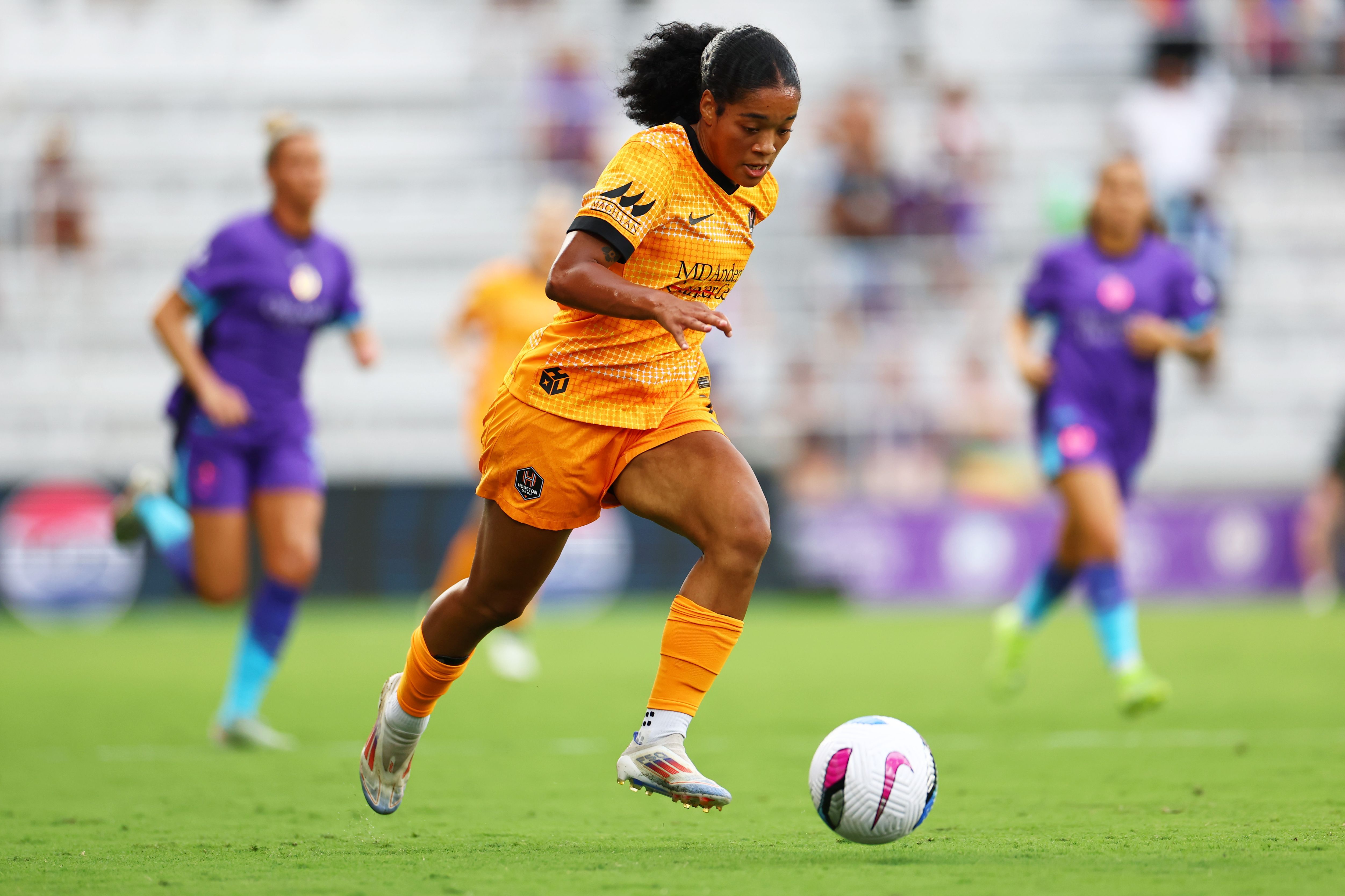 Houston Dash — player action photograph