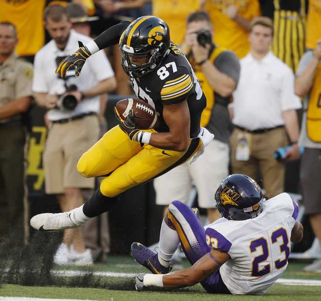 Iowa Hawkeyes — player action photograph