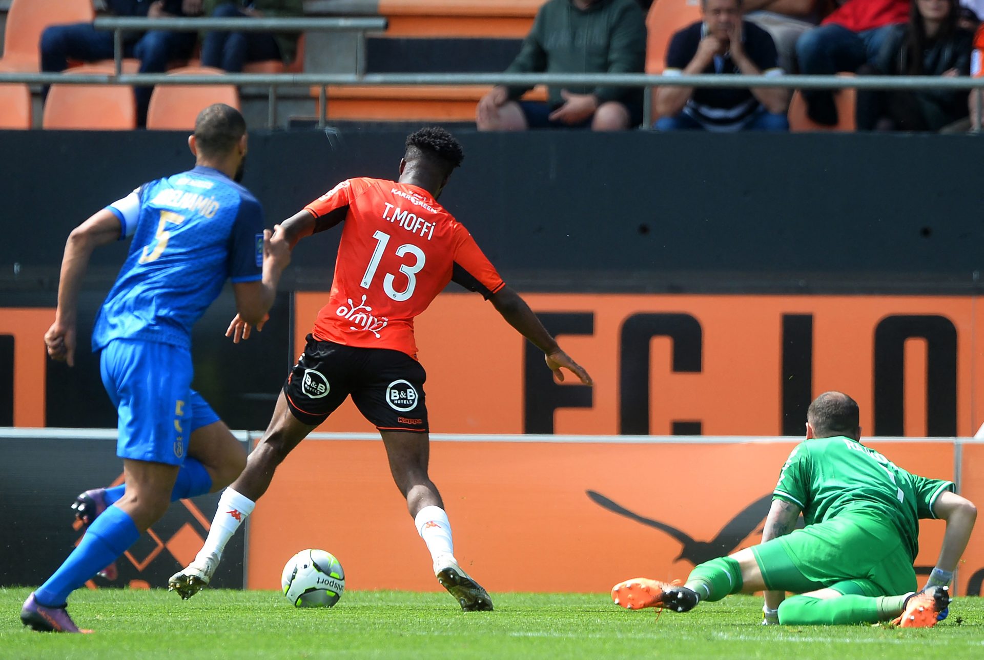 Lorient — player action photograph