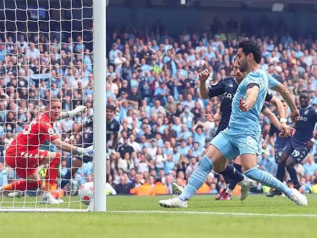 Manchester City — player action photograph