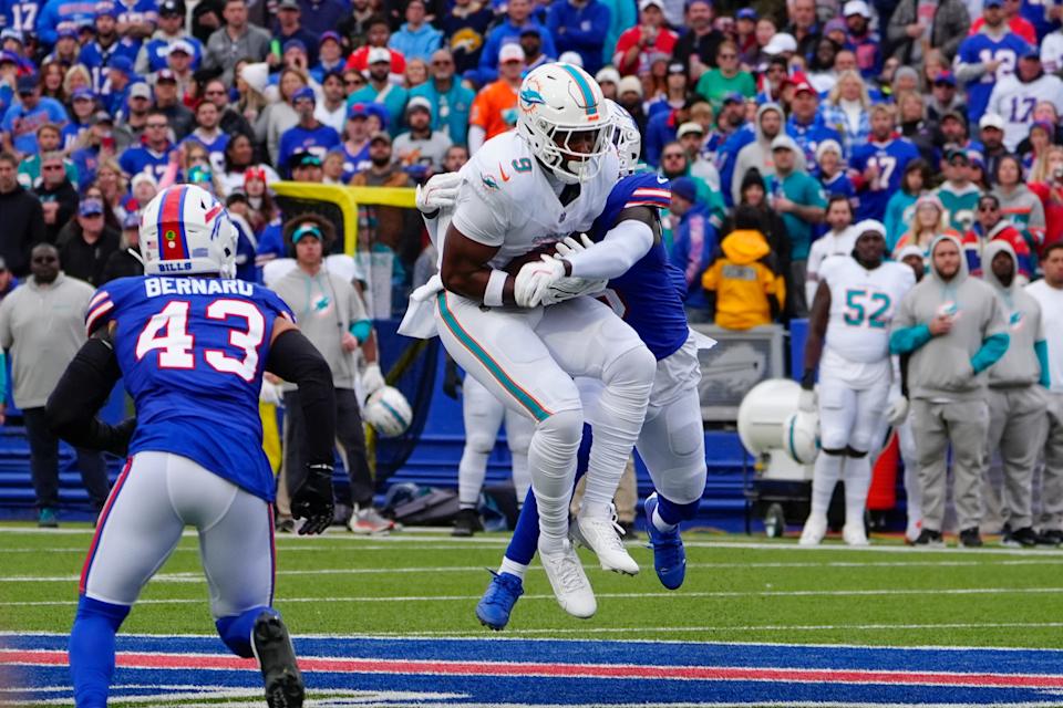 Miami Dolphins — player action photograph