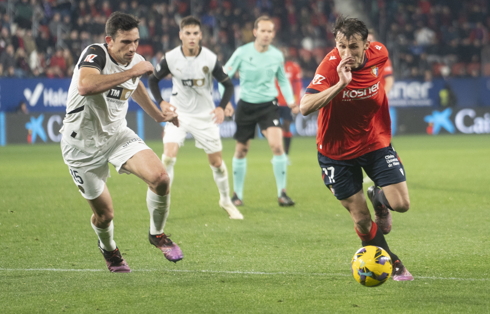 Osasuna — player action photograph