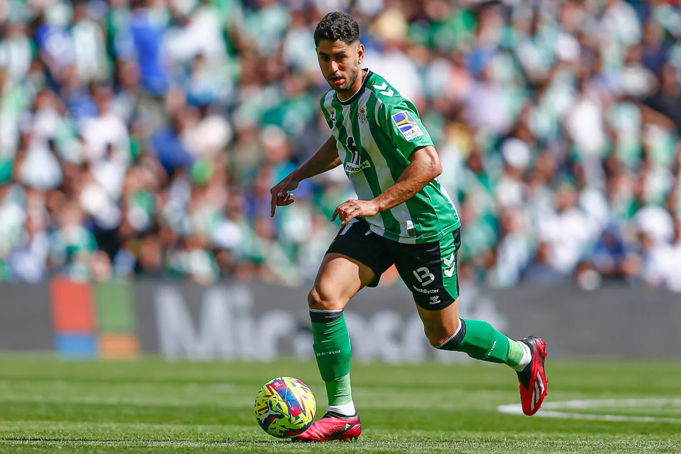 Real Betis — player action photograph