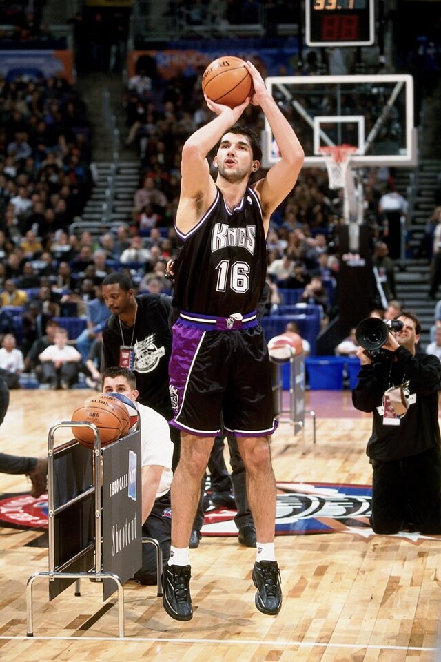 Sacramento Kings — player action photograph