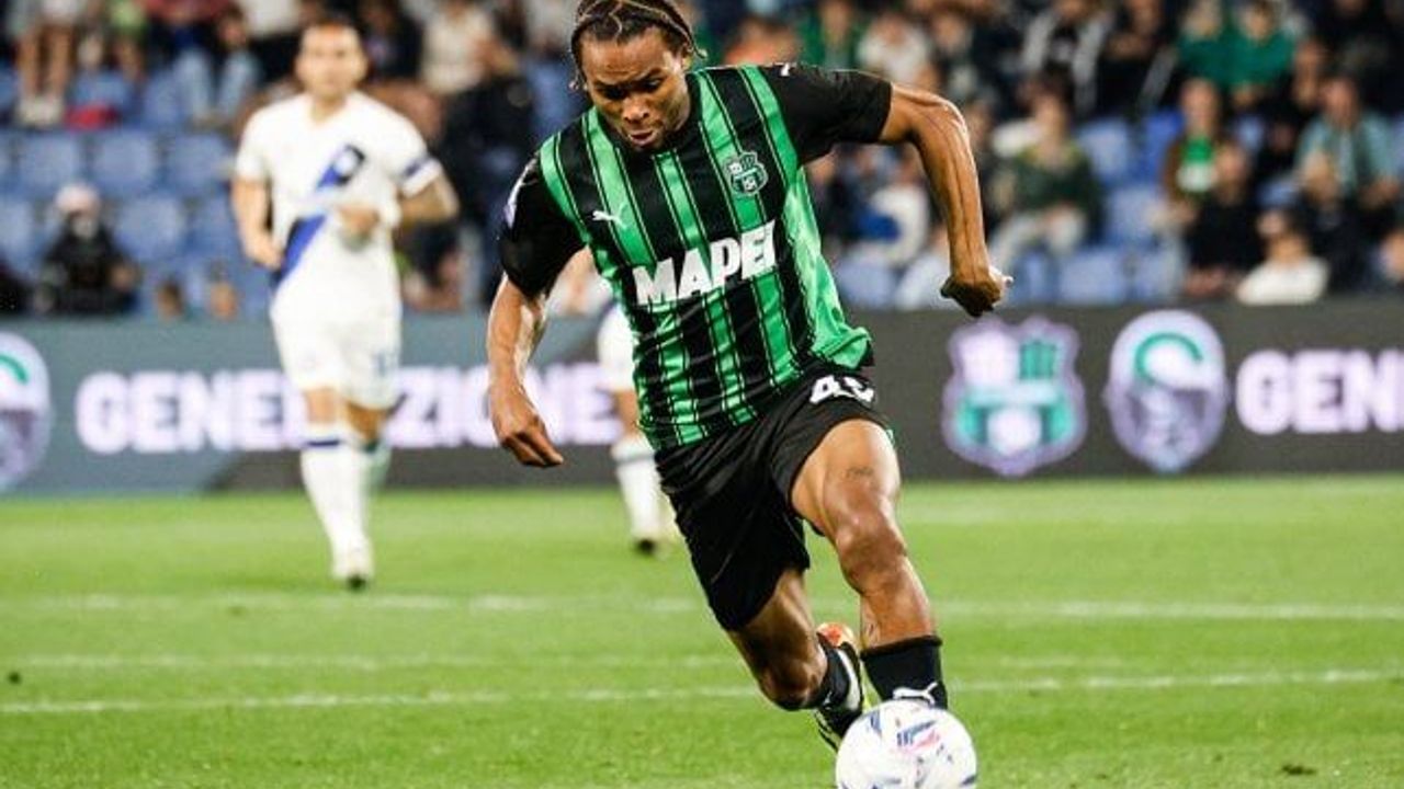 Sassuolo — player action photograph