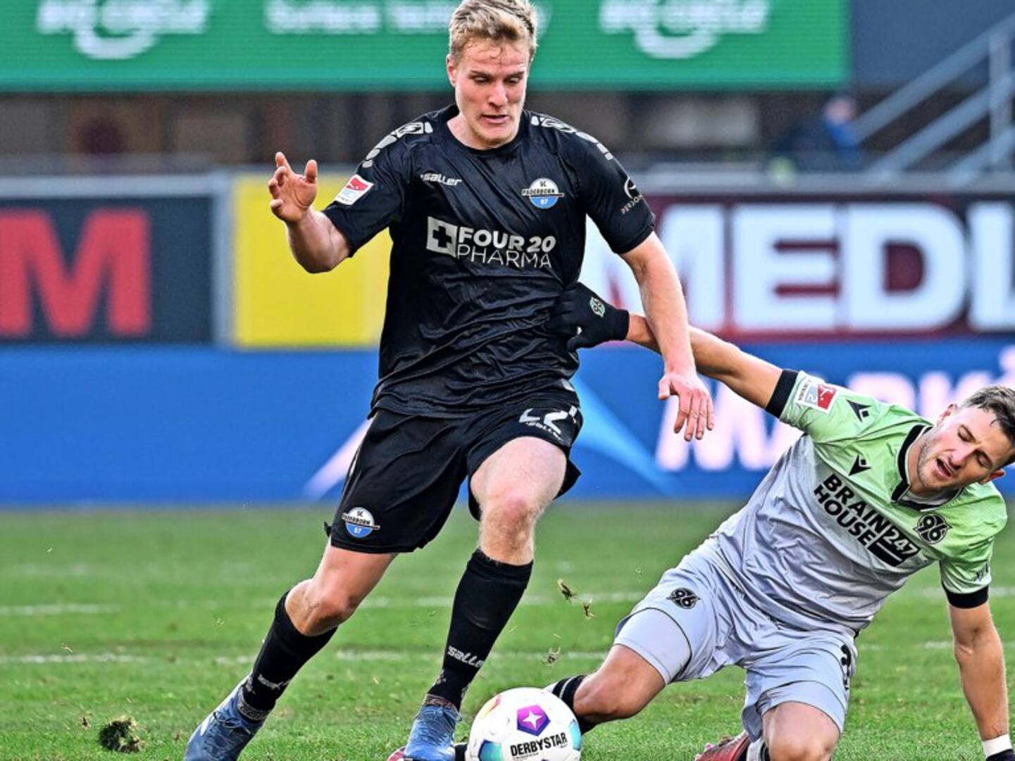 SC Paderborn 07 — player action photograph