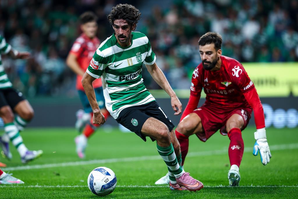 Sporting CP — player action photograph
