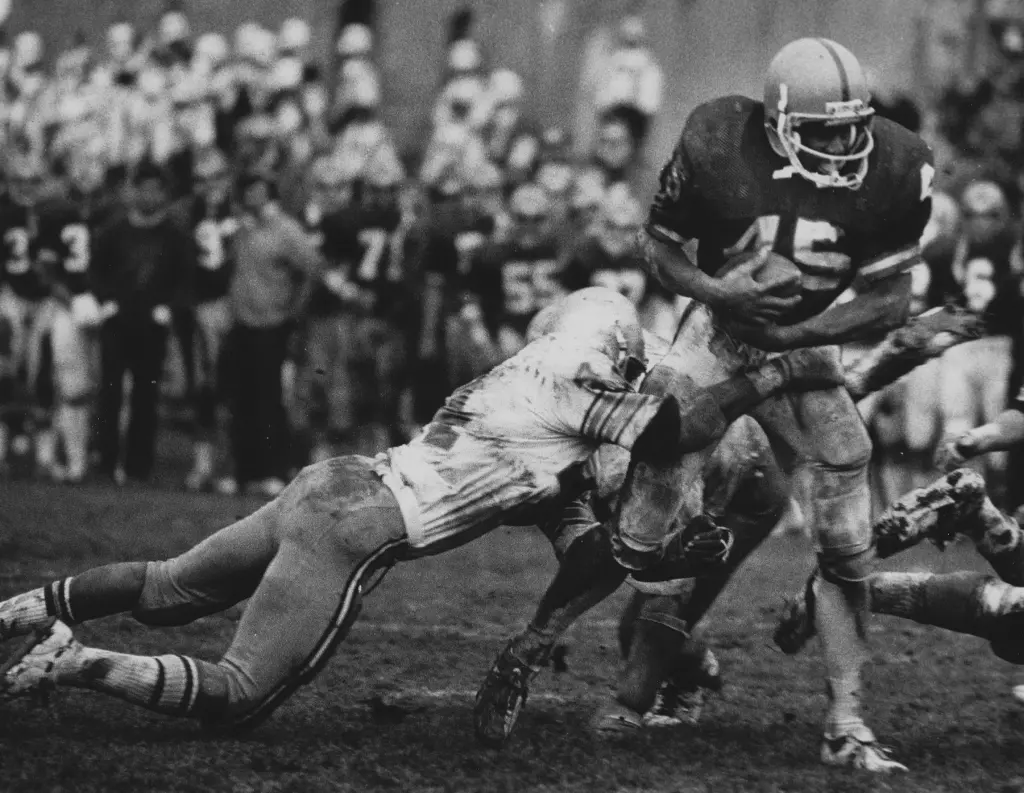 Syracuse Orange — player action photograph