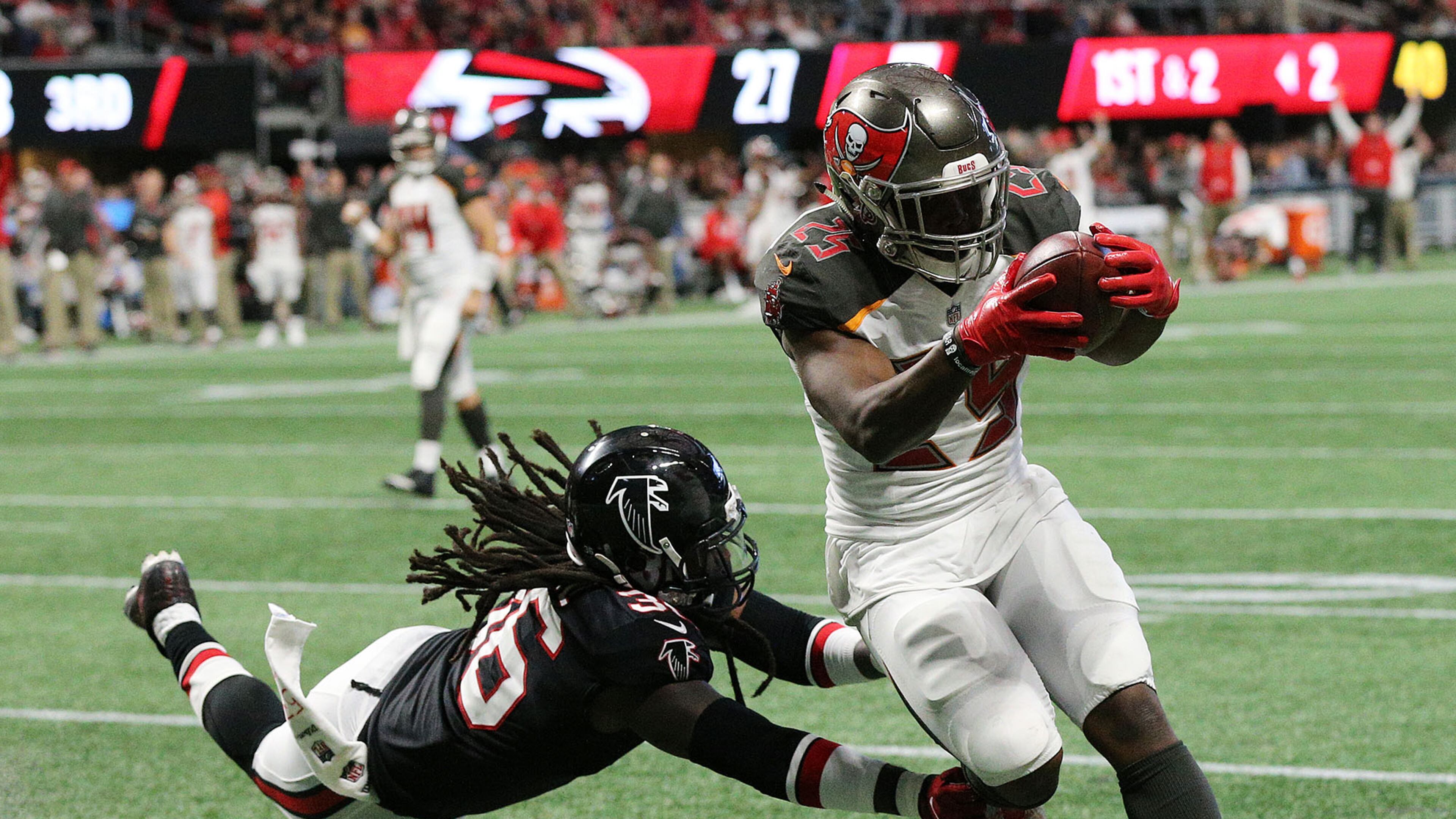 Tampa Bay Buccaneers — player action photograph