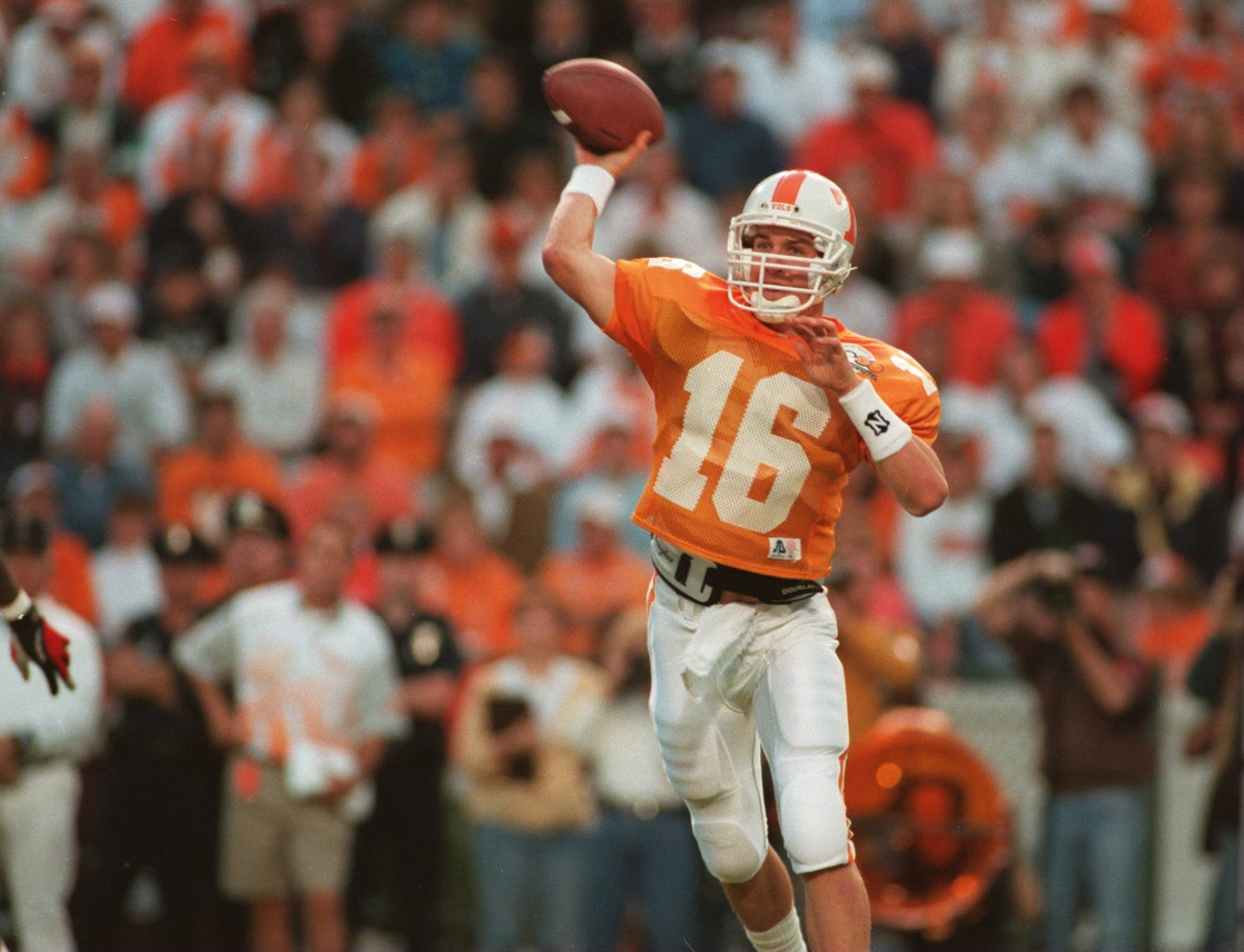 Tennessee Volunteers — player action photograph