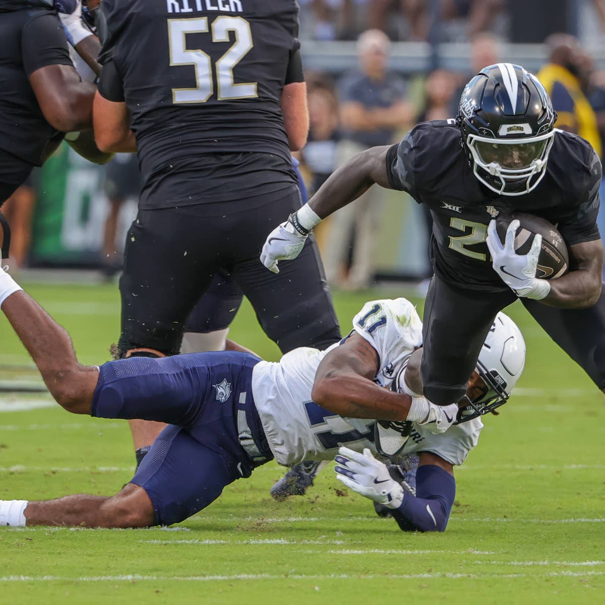 UCF Knights — player action photograph
